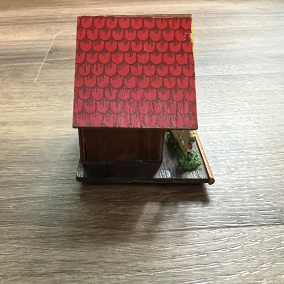 Vintage Little Red Riding Hood Wood House Bank Coin Cottage- Germany circa 1940 - Picture 5 of 15